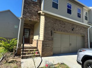 2215 Manor Pointe Dr, Cumming, GA 30041