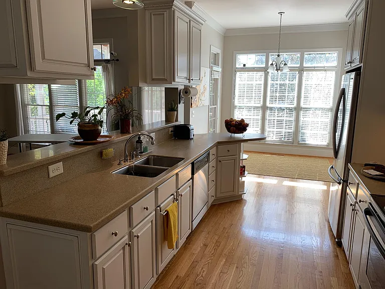 208 Lord Levens Ln — Photo 8