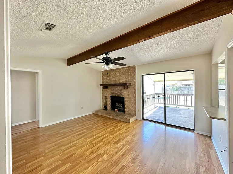 3706 Madison Dr — Photo 4