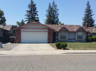1965 Fairhaven Ave W, Porterville, CA 93257