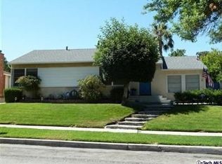 8048 Grove St, Sunland, CA 91040
