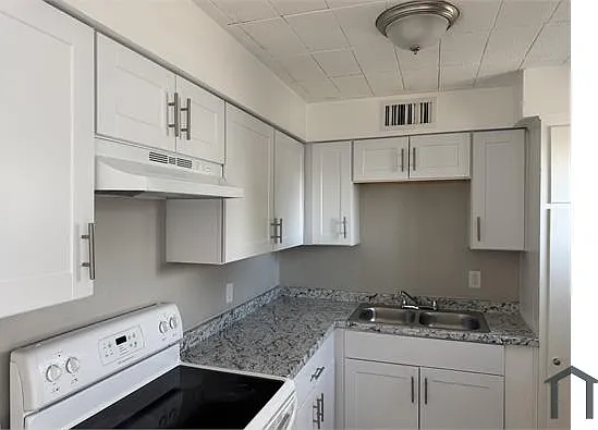 1 bed, 650 sqft, $1,300 — Photo 3