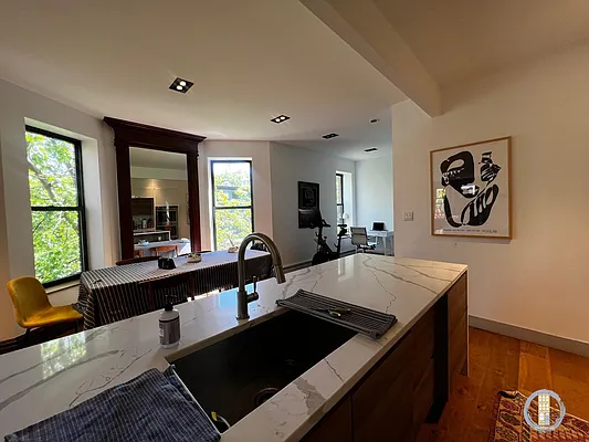 Rented by Brooklyn Rentals NYC | media 10