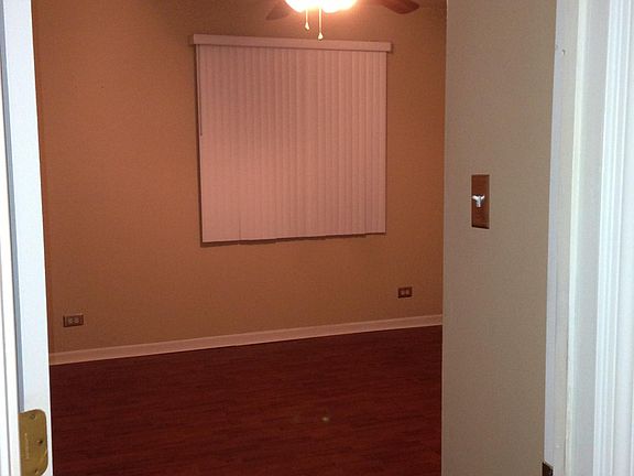 4th image of 19724 Terrace Ave APT 4