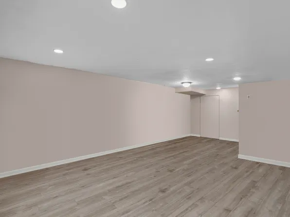 3215 Randall Avenue image 21 of 21