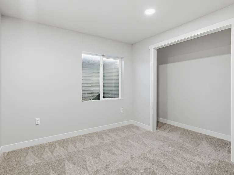 312 W Sapphire Dr — Photo 22