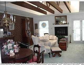 1st image of 305 Worthington Sq