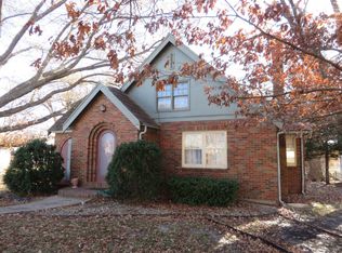 1417 W Main St, Council Grove, KS 66846