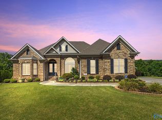 9719 Dolphin Dr SE, Huntsville, AL 35802