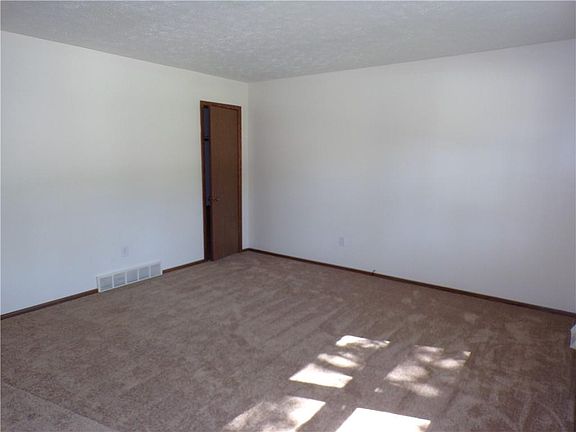 2nd image of 5489 Westgate Dr