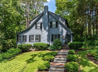 28 Grantland Rd, Wellesley, MA 02481