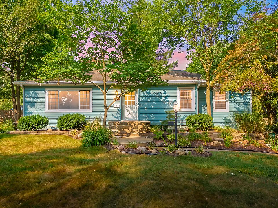 1st image of 1028 Ferndale Ave