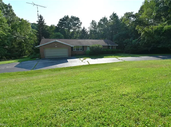 16285 Willow Dr, Wellsville, OH 43968