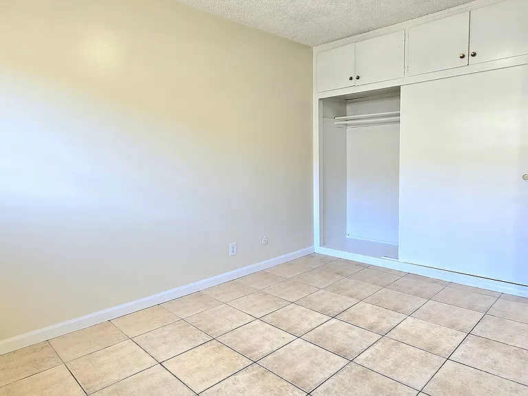 921 Edith Ave #I — Photo 15