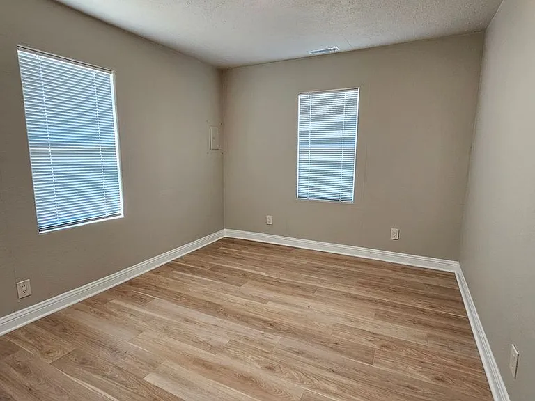 2764 SW Culver Hwy — Photo 4