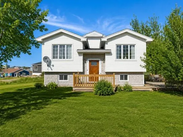 9 Brookfield Road, New Wes Valley, NL A0G1J0