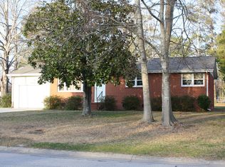 802 Bates St, Jacksonville, NC 28540