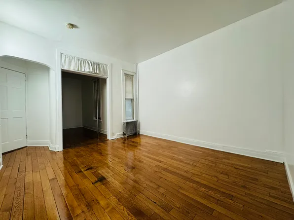 25-38 22nd Street image 4 of 17