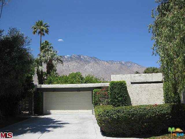 1st image of 587 N Saturmino Dr