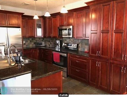 3rd image of 563 NW 157th Ave