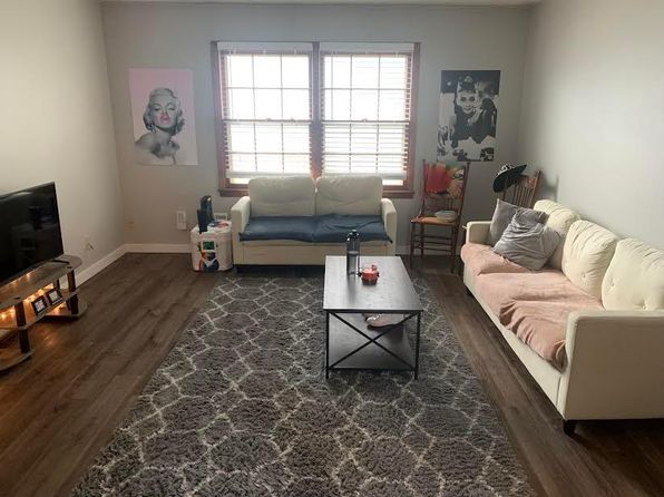 1300 Massachusetts St APT 3