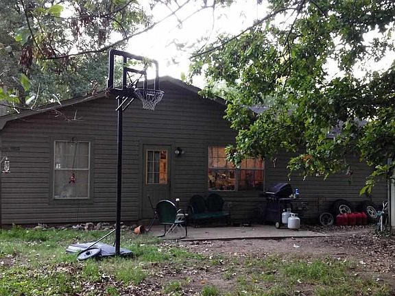 2nd image of 441 Birchwood Dr