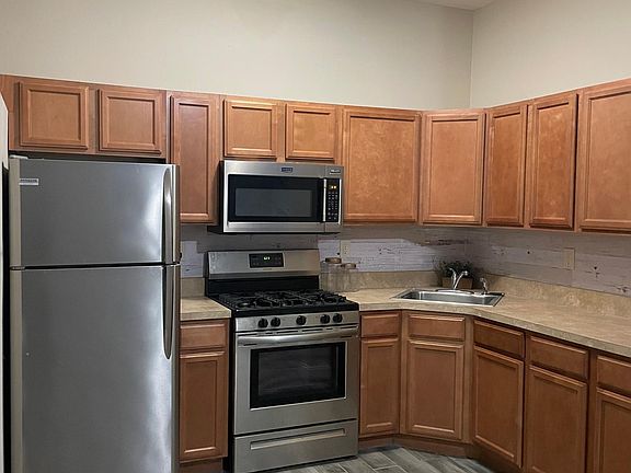 2nd image of 151A Waterbury Ave #1