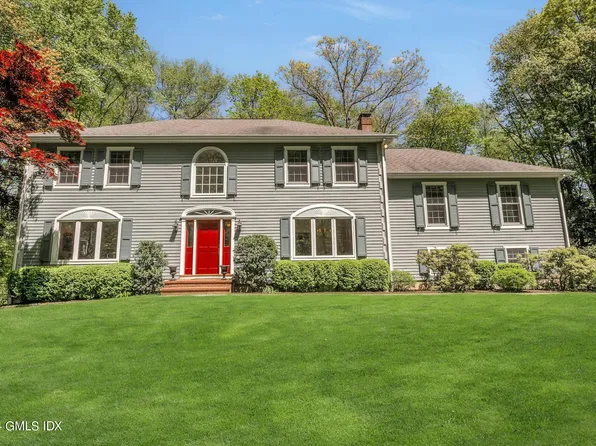 44 Carrington Dr, Greenwich, CT 06831