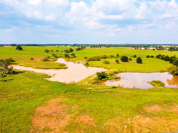 3313 county road 323, Lexington, TX 78947
