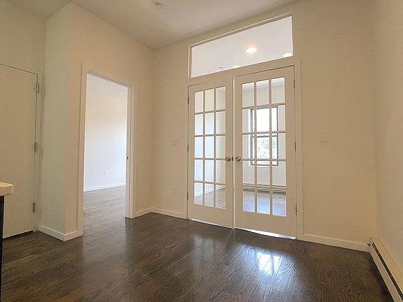 2nd image of 950 Nostrand Ave #2F