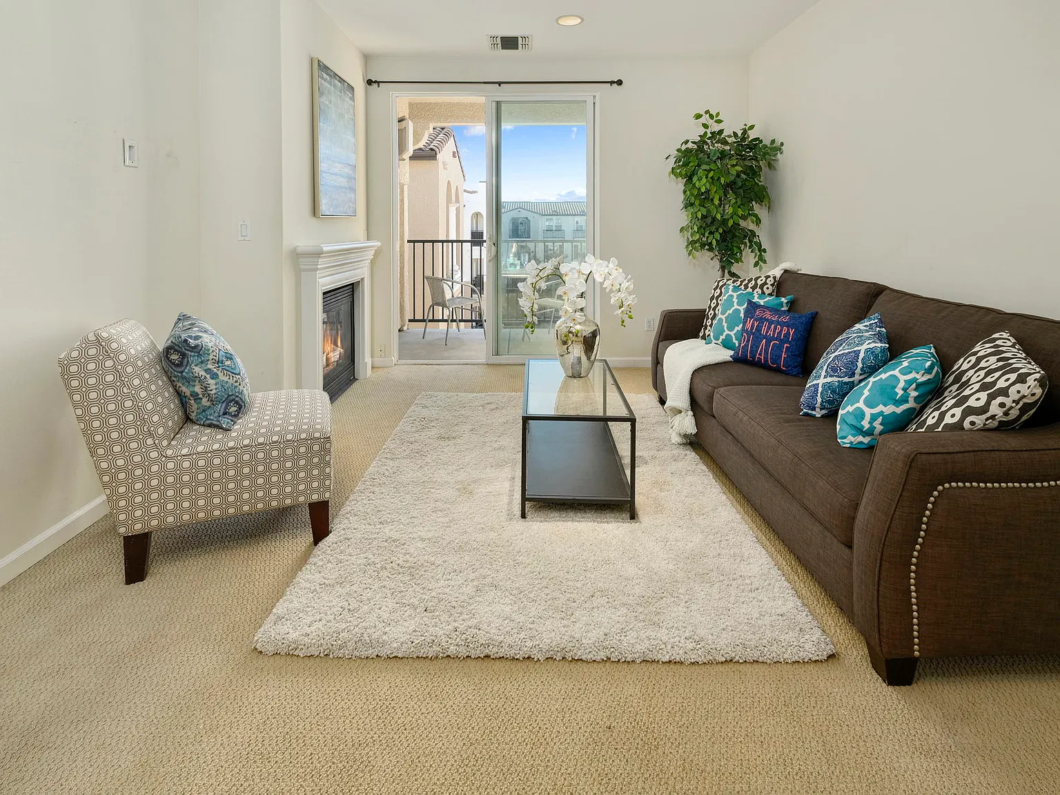 2 bed, 1105 sqft, $3,300 — Photo 1