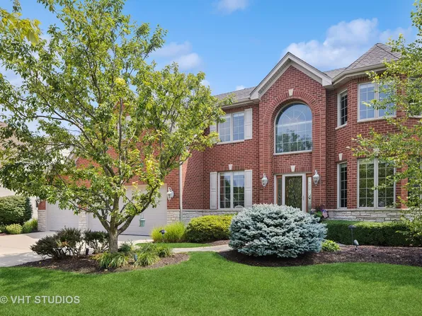 13113 Skyline Dr, Plainfield, IL 60585