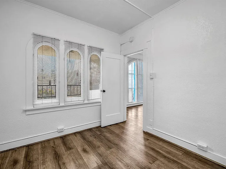 Bedroom entry