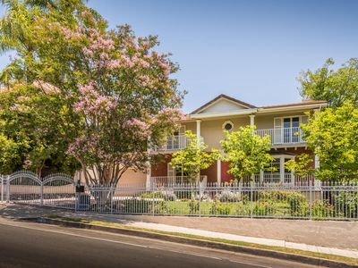 1750 N Sierra Bonita Ave, Los Angeles, CA, 90046