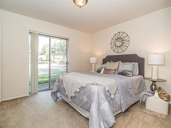 5th image of 4616 Country Ln #888046
