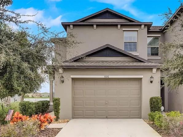 606 Royal Empress Dr, Ruskin, FL 33570