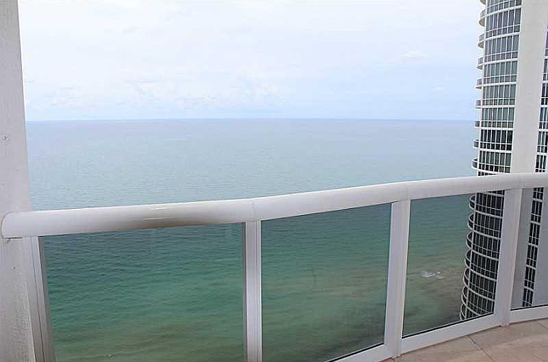 2nd image of 16001 Collins Ave