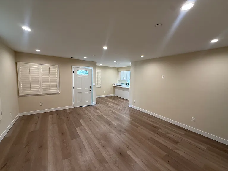 14437 Astoria St — Photo 3