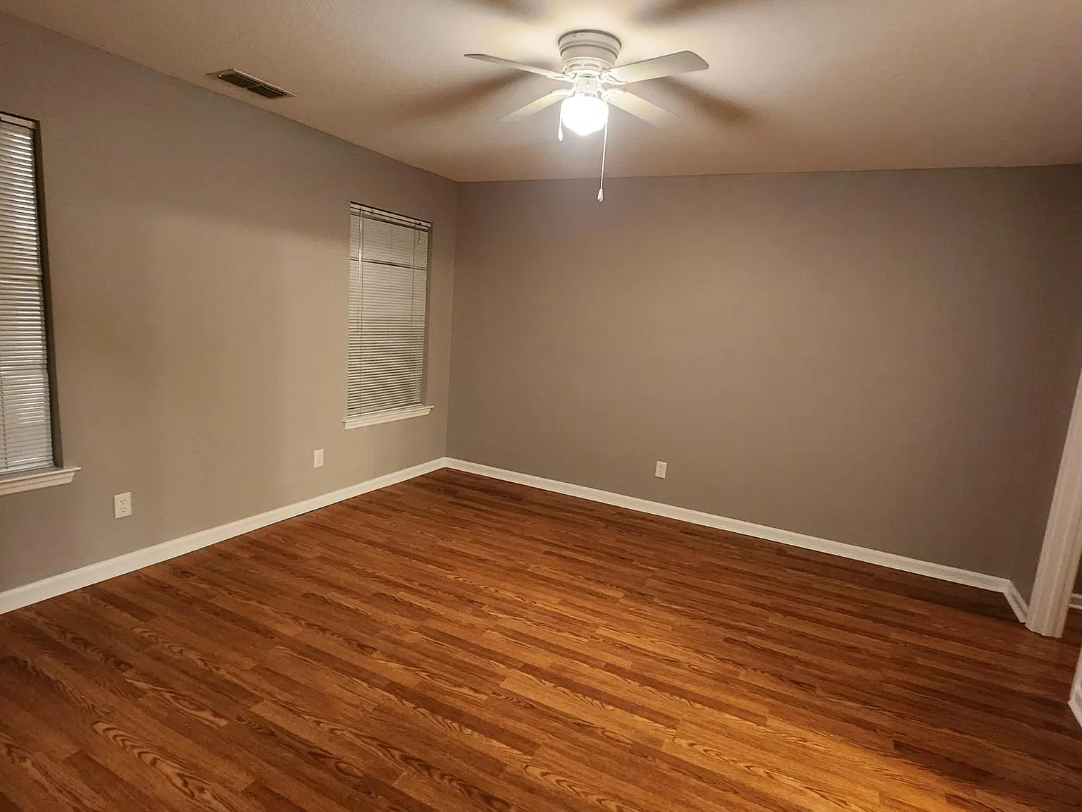 3 bed, 1260 sqft, $1,600 — Photo 3