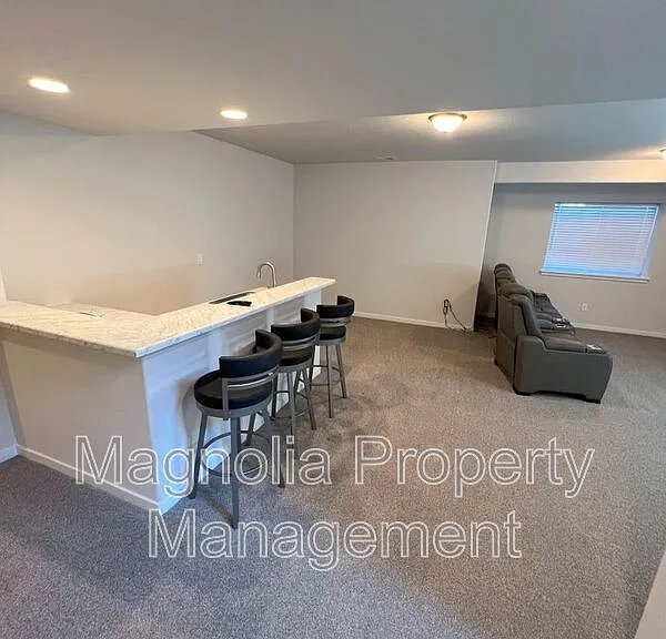 11855 Koenig Dr — Photo 17