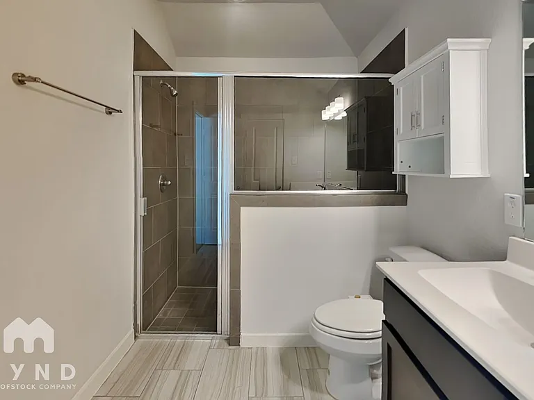 6910 Spring Vale Dr — Photo 11