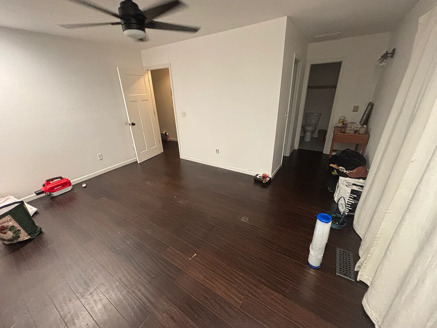 3 bed, 1454 sqft, $2,200 — Photo 2