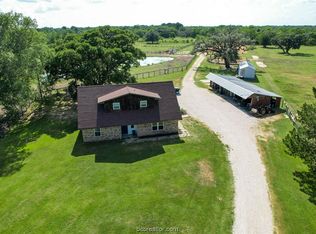 17914 Windmill Rd, Damon, TX 77430