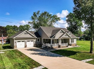 412 Walnut St, Conneaut, OH 44030