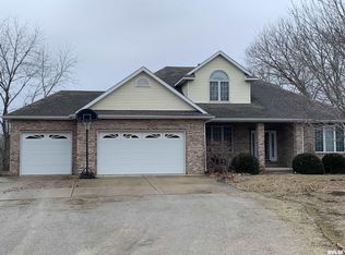 11145 Whitetail Creek Ln, Dawson, IL 62520