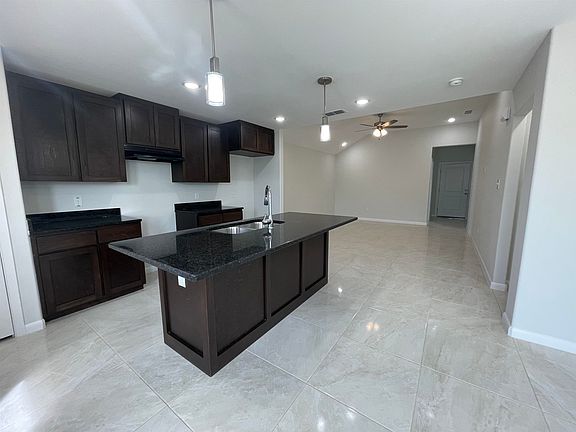 3rd image of 2301 Durazno Ct