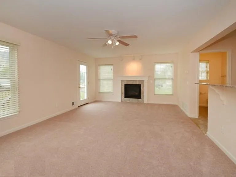 2C Marple Ln #C — Photo 2