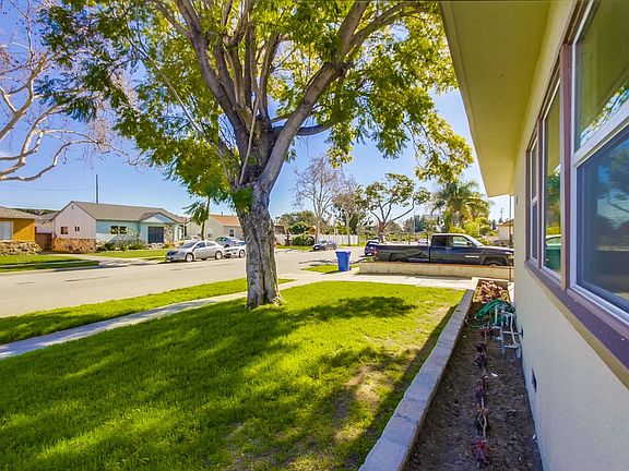 4th image of 15507 Piuma Ave