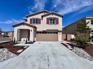 28798 Enclave Ln, Winchester, CA 92596