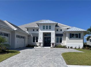 8899 Nevis Way, Naples, FL 34113